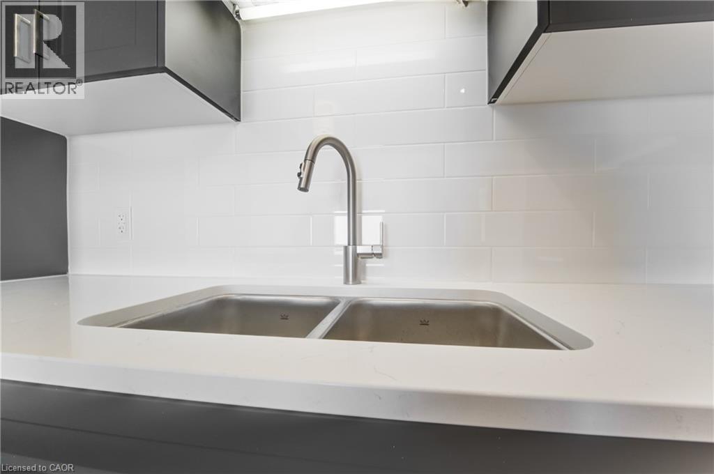 27 Urbane Boulevard Property Photo 13