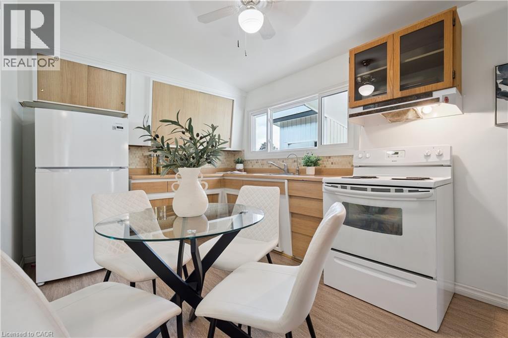146 Kenneth Avenue Property Photo 10