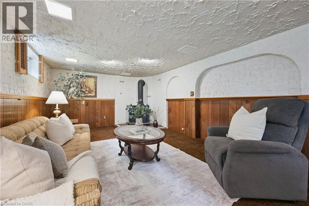 146 Kenneth Avenue Property Photo 23