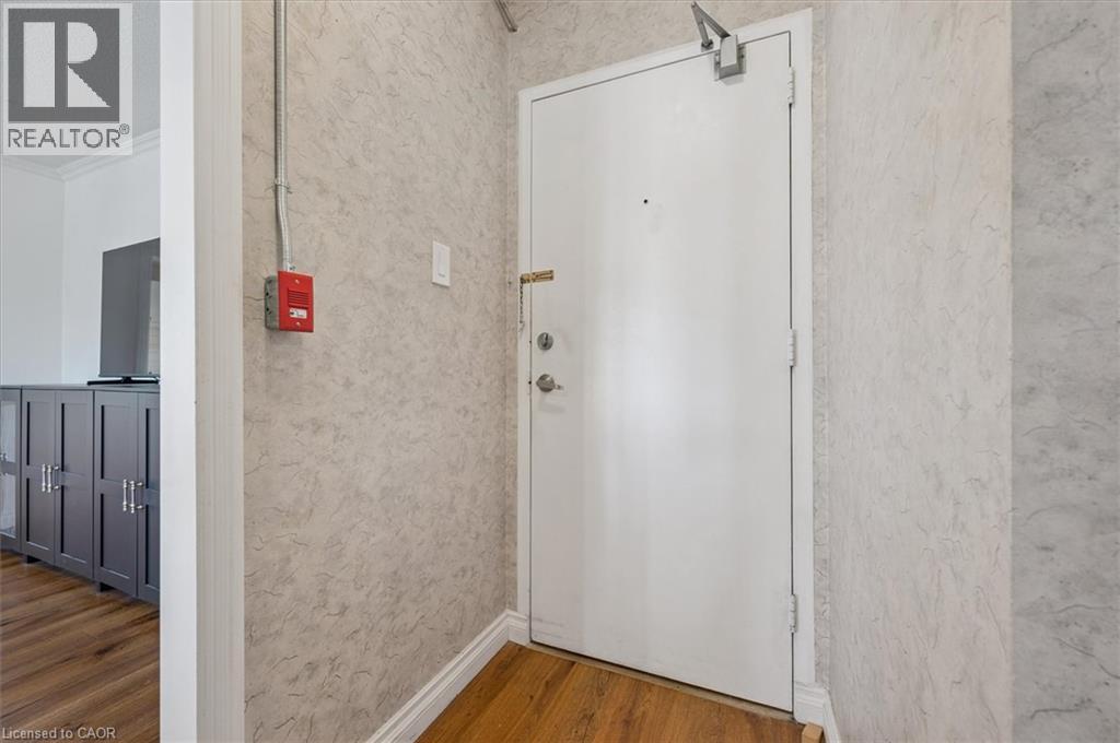 1100 Courtland Avenue E Unit# 302 Property Photo 9