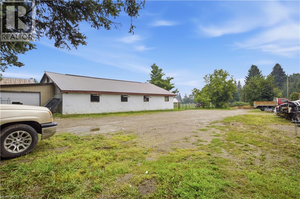 1238 Snyder's Road E Property Photo 13