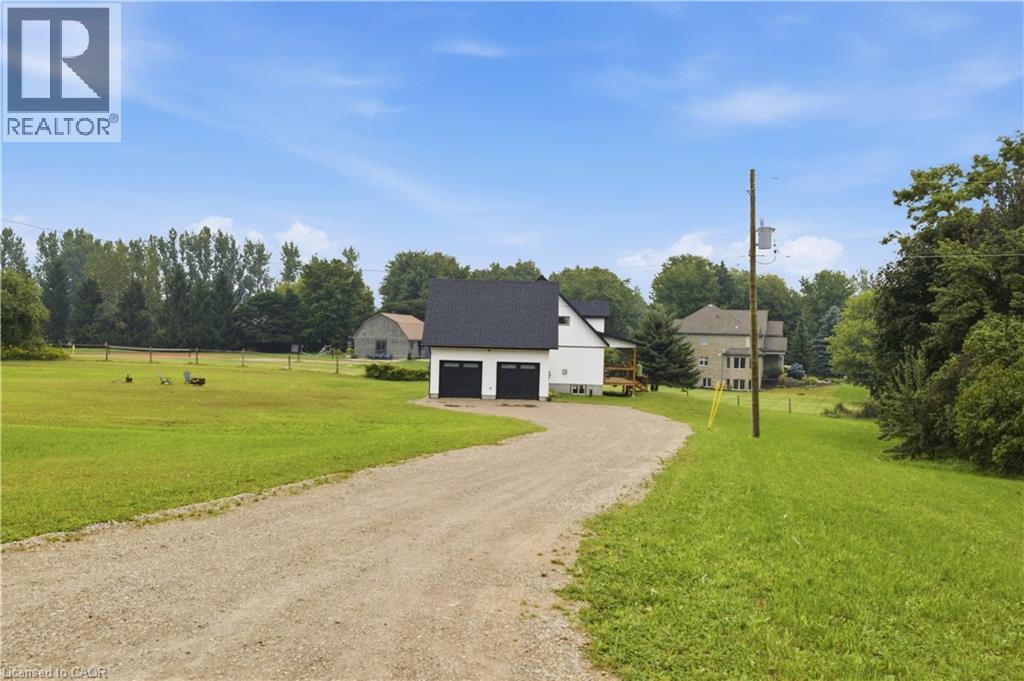 1238 Snyder's Road E Property Photo 41