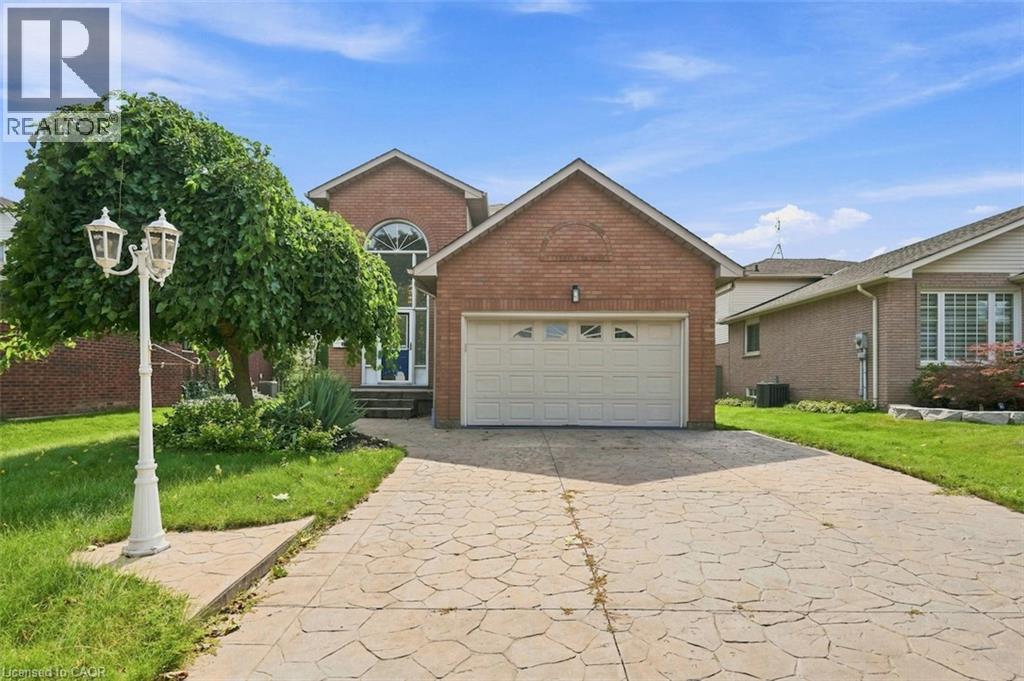 12 SUMNER Crescent