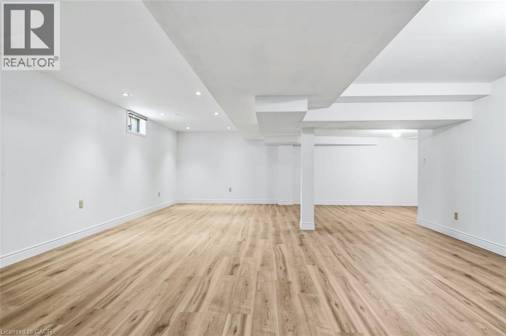 12 Sumner Crescent Property Photo 24