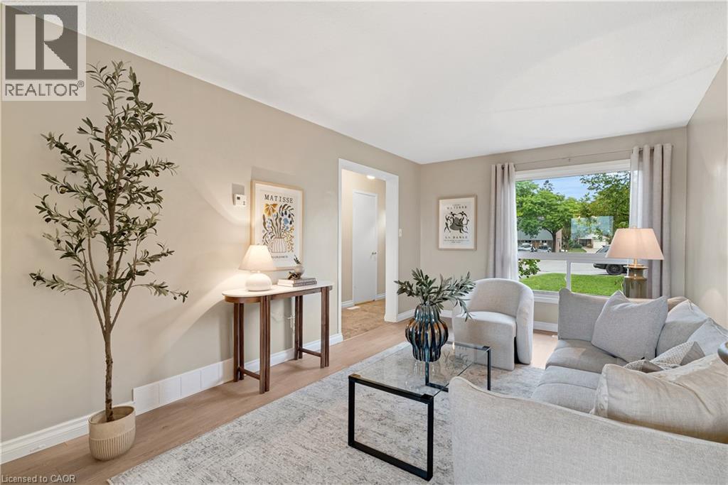 25 Upper Canada Drive Unit# 23 Property Photo 6