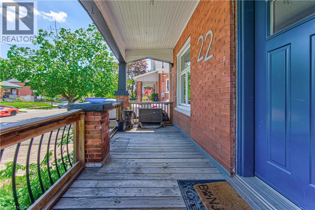 22 Herlan Avenue Property Photo 6