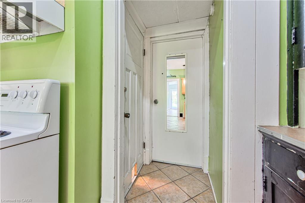22 Herlan Avenue Property Photo 8