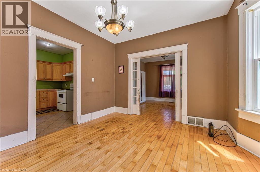 22 Herlan Avenue Property Photo 15