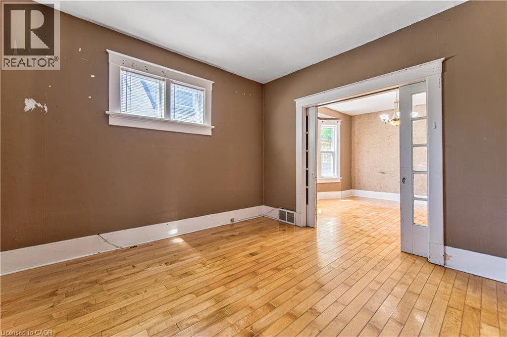 22 Herlan Avenue Property Photo 17