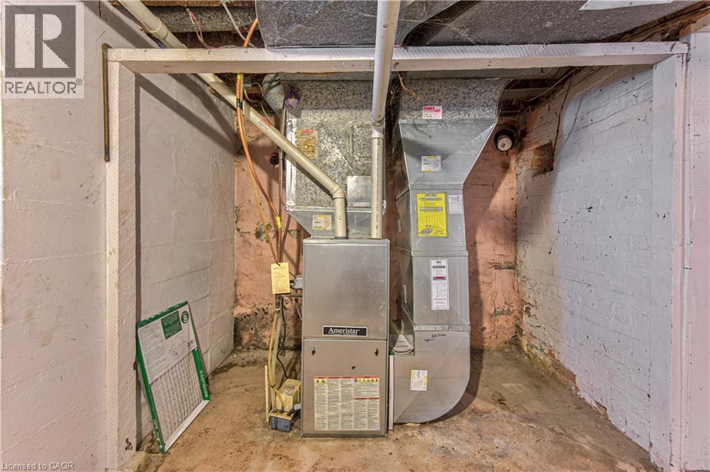 22 Herlan Avenue Property Photo 25