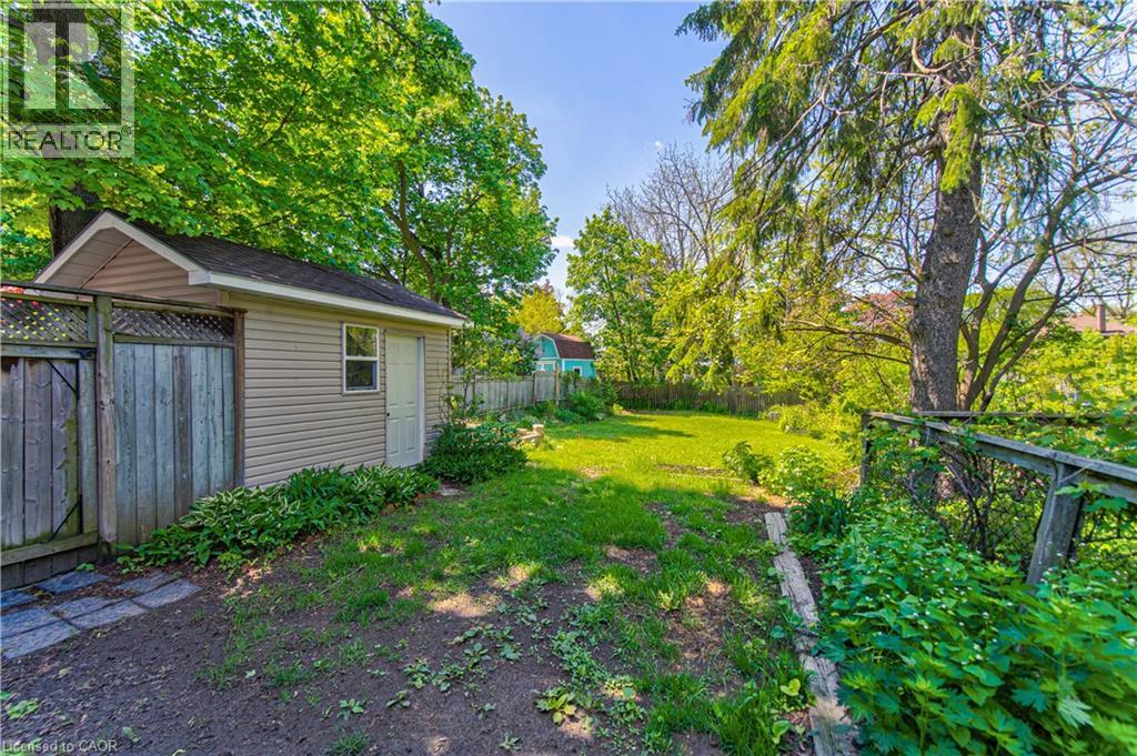 22 Herlan Avenue Property Photo 28