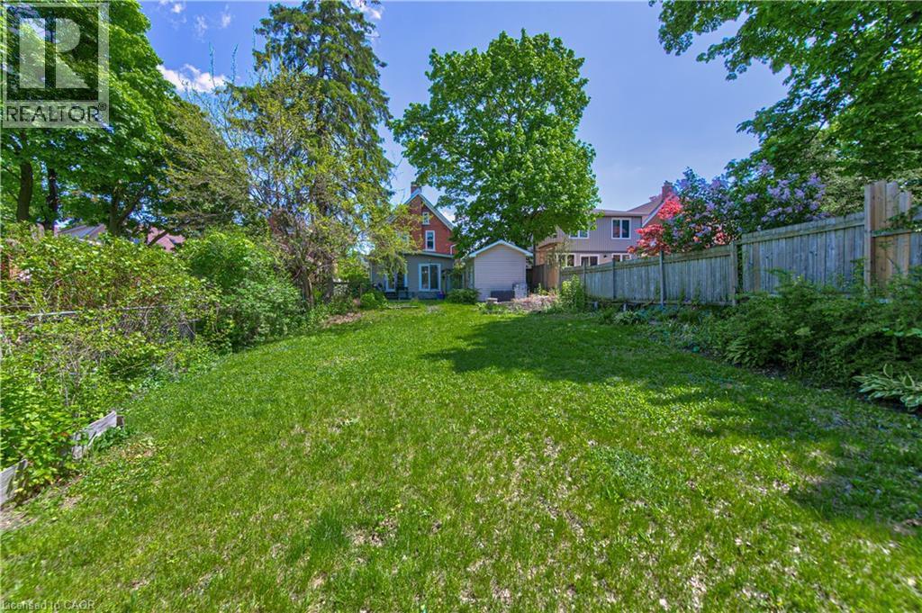 22 Herlan Avenue Property Photo 35