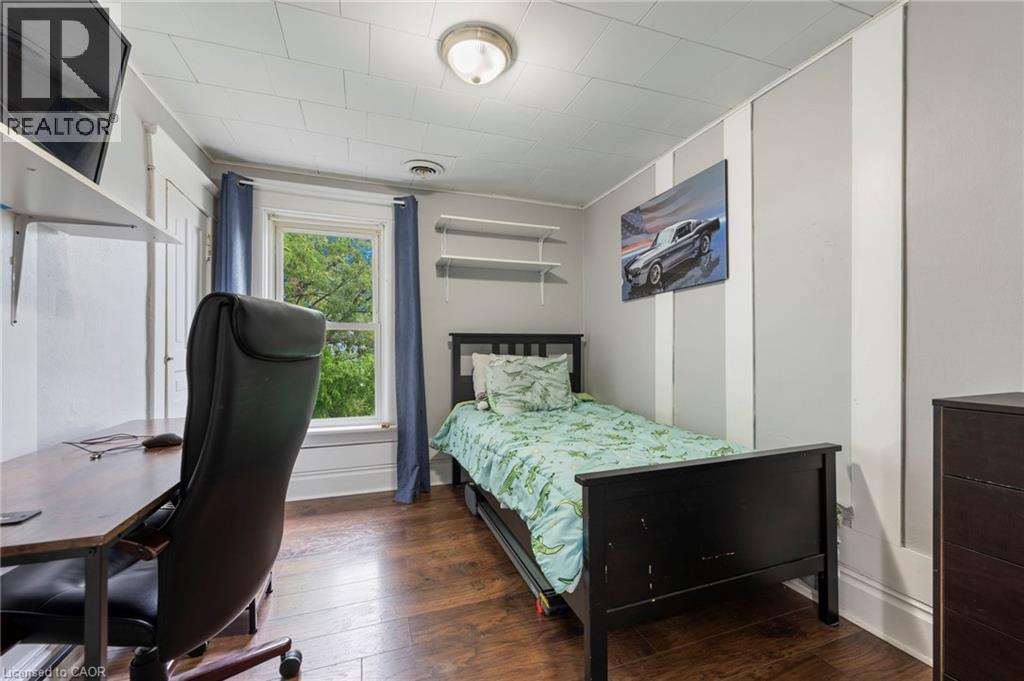 17 Bertha Street Property Photo 16