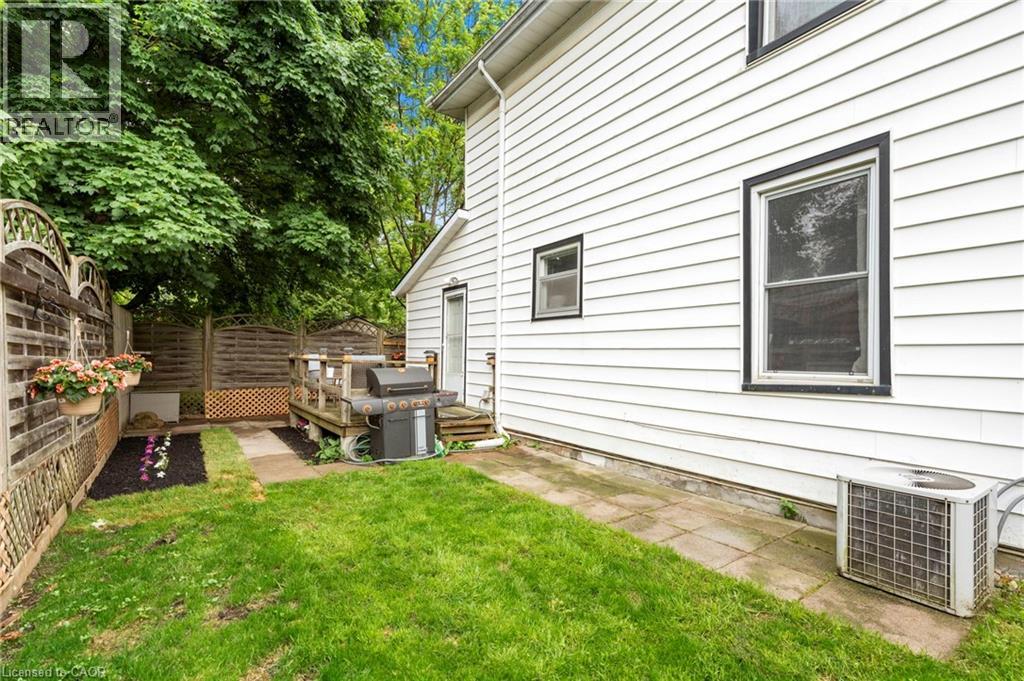 17 Bertha Street Property Photo 21