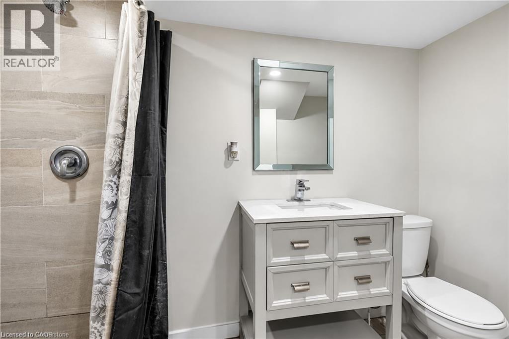 204 Glow Avenue Unit# Lower Property Photo 12