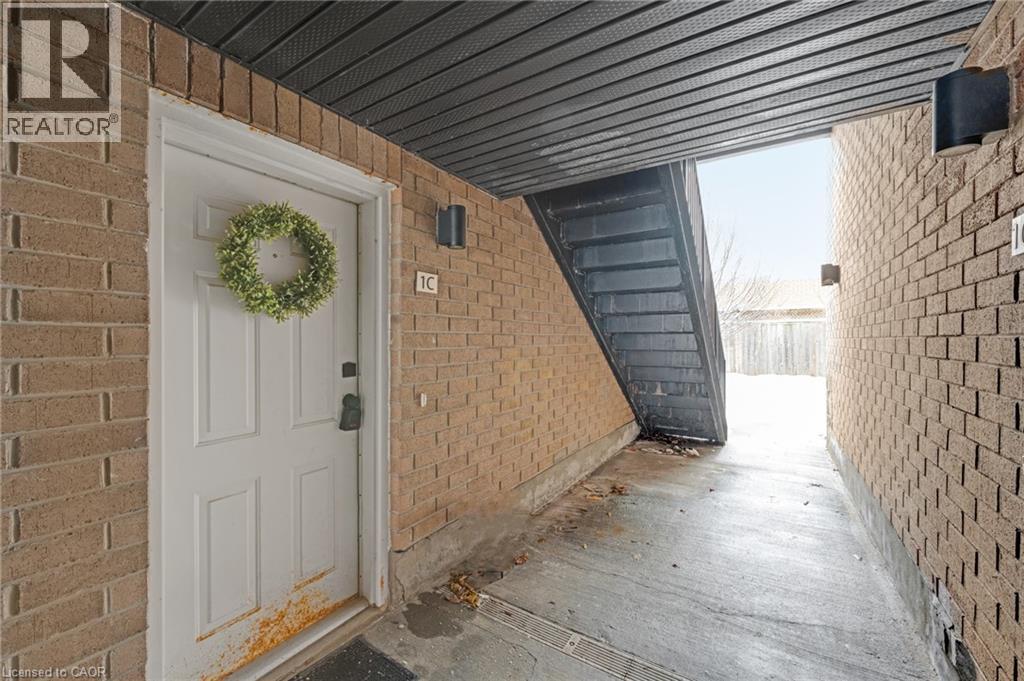 185 Windale Crescent Unit# 1c Property Photo 3