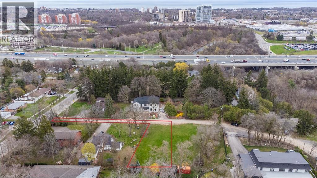 1066 Sixth Line Property Photo 5