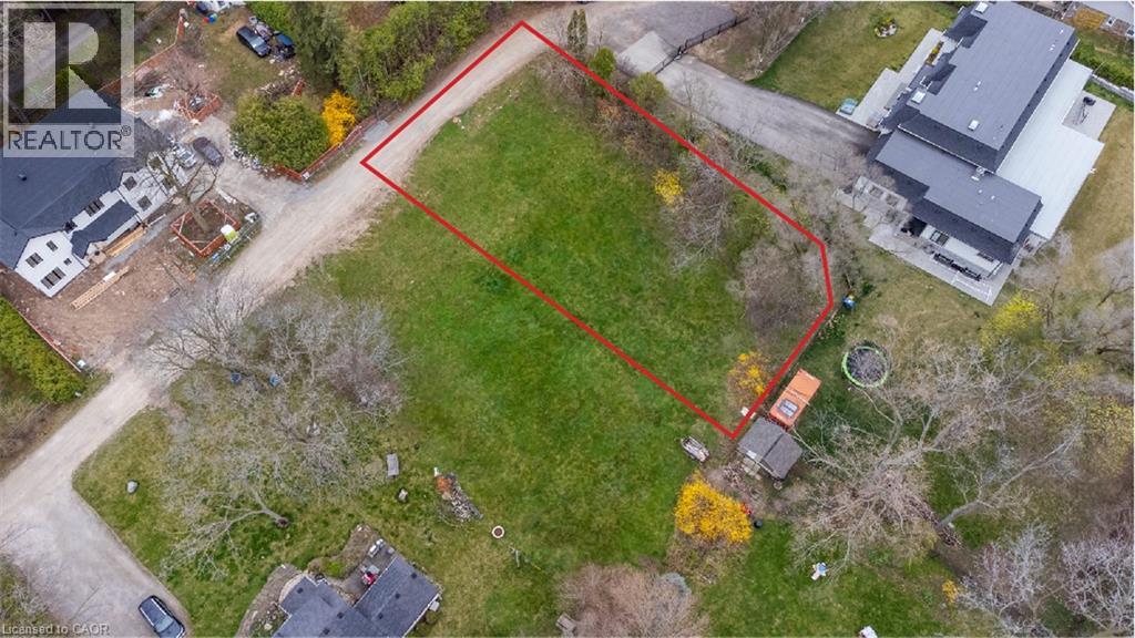 1068 Sixth Line Property Photo 1