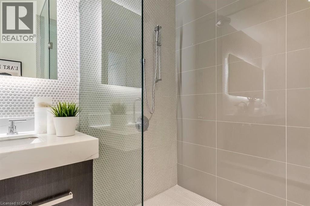 123 Maurice Drive Unit# 105 Property Photo 18