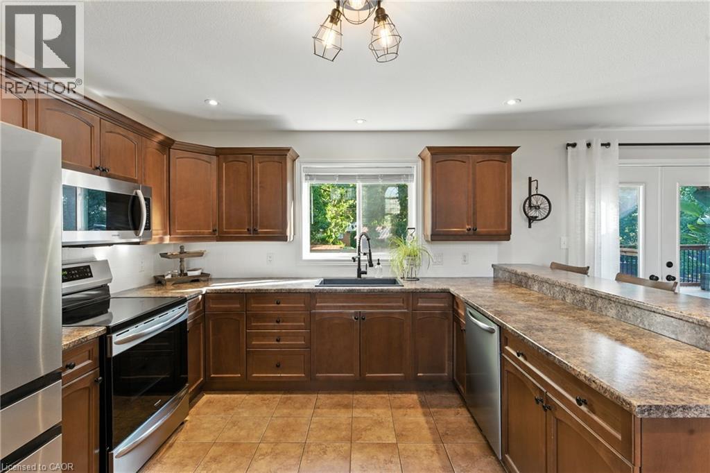 27 Southwood Crescent Property Photo 14