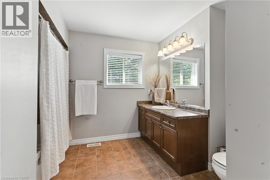 27 Southwood Crescent Property Photo 24