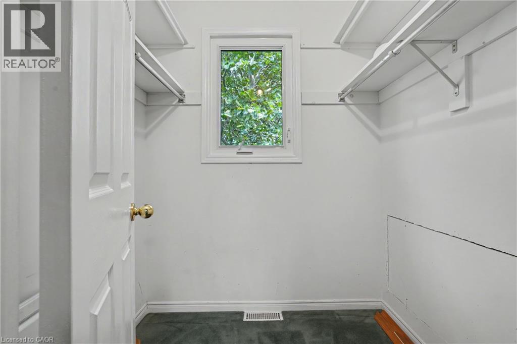 21 Farewell Crescent Property Photo 18