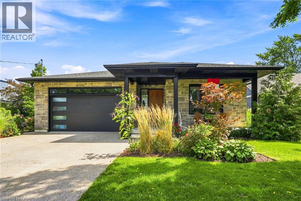 42 Carlton Avenue Property Photo 1