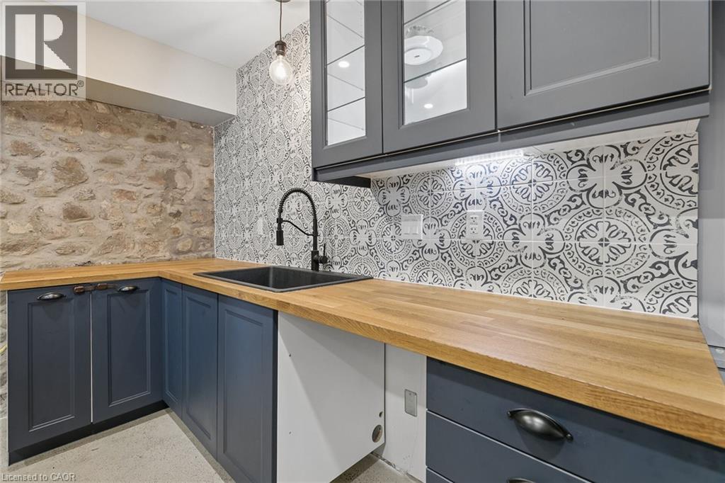 24 Davidson Street Property Photo 7