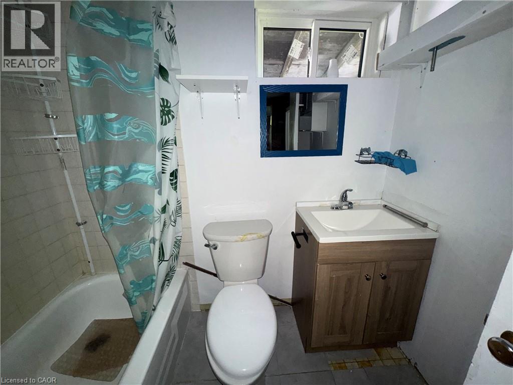 6587 Ellis Road E Property Photo 21