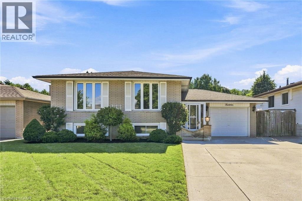 14 GREEN FOREST Drive Property Photo 1