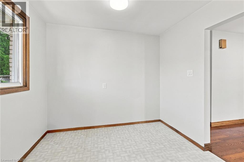 14 Green Forest Drive Property Photo 17