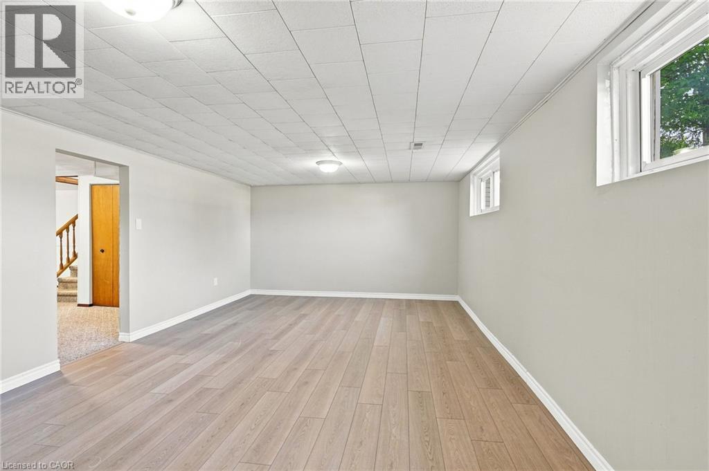 14 Green Forest Drive Property Photo 40