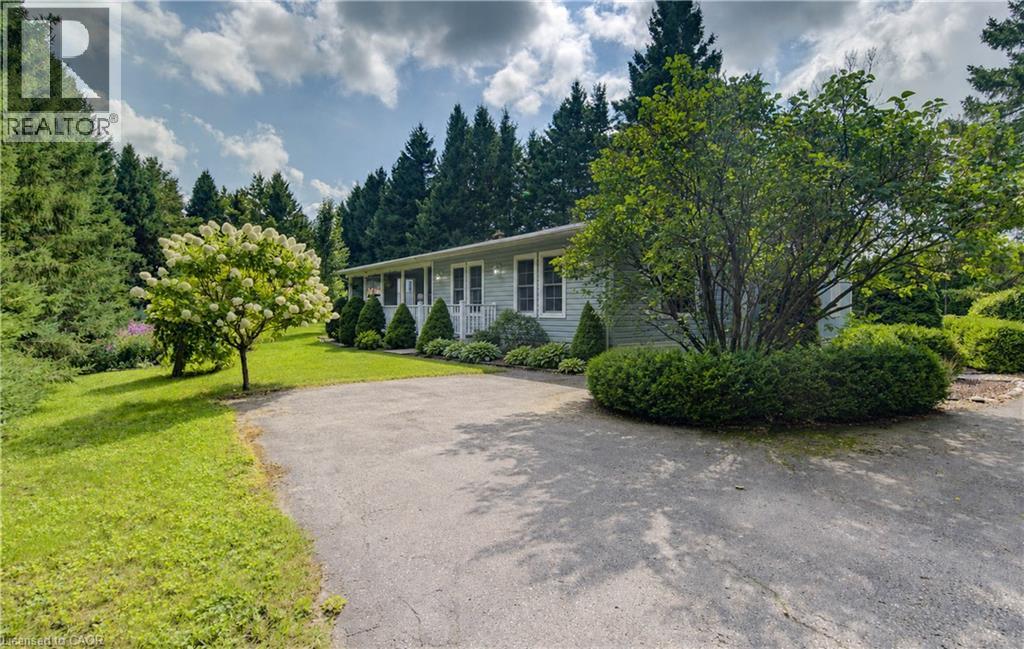 30 Grand Vista Crescent Property Photo 1