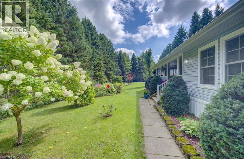 30 Grand Vista Crescent Property Photo 2