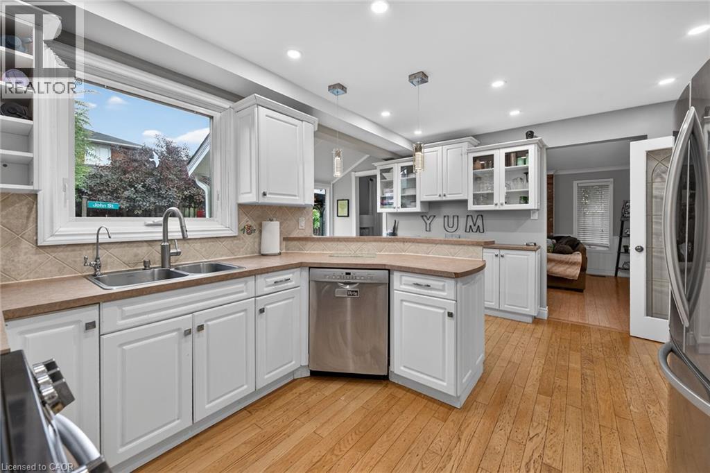 253 Highridge Avenue Property Photo 12