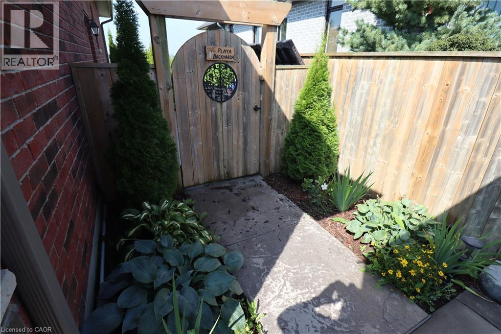 42 Graydon Drive Property Photo 38