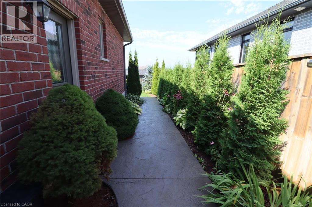 42 Graydon Drive Property Photo 39