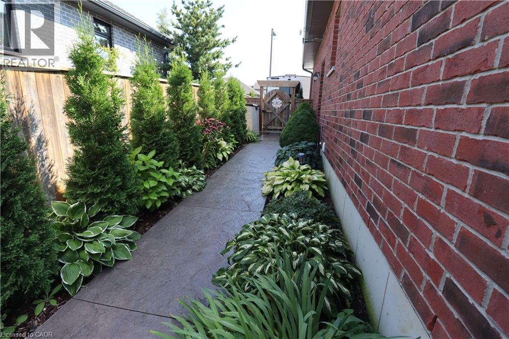 42 Graydon Drive Property Photo 40