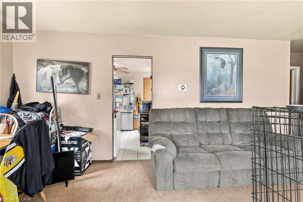 663 Ridge Road W Property Photo 2
