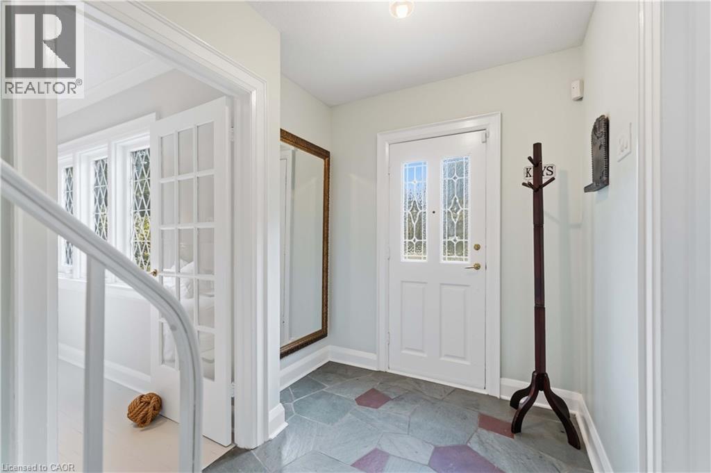1537 Gregory Road Property Photo 7