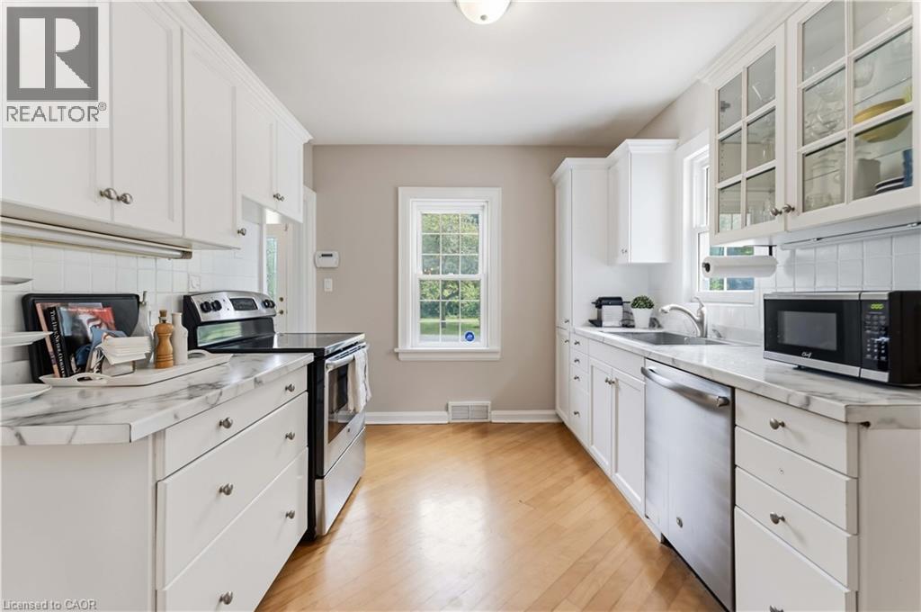 1537 Gregory Road Property Photo 18