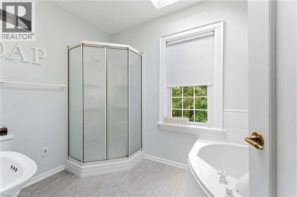 1537 Gregory Road Property Photo 28