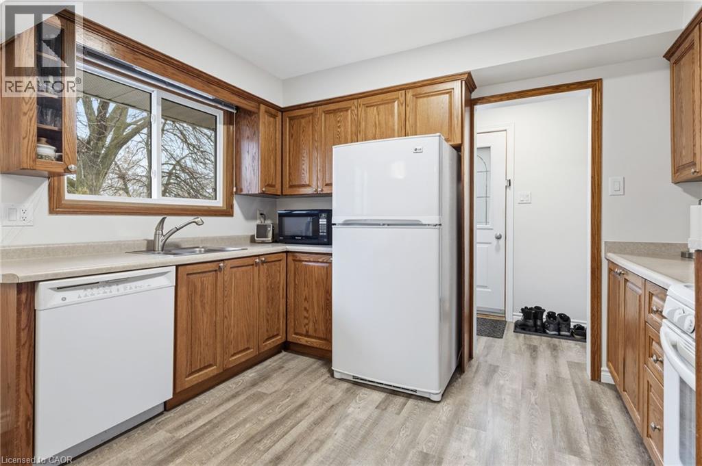 27 Blenheim Drive Property Photo 7