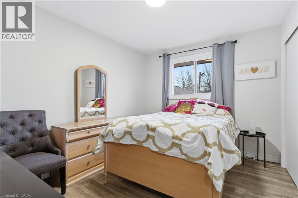 27 Blenheim Drive Property Photo 13
