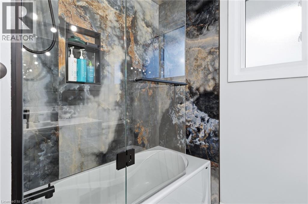 27 Blenheim Drive Property Photo 17