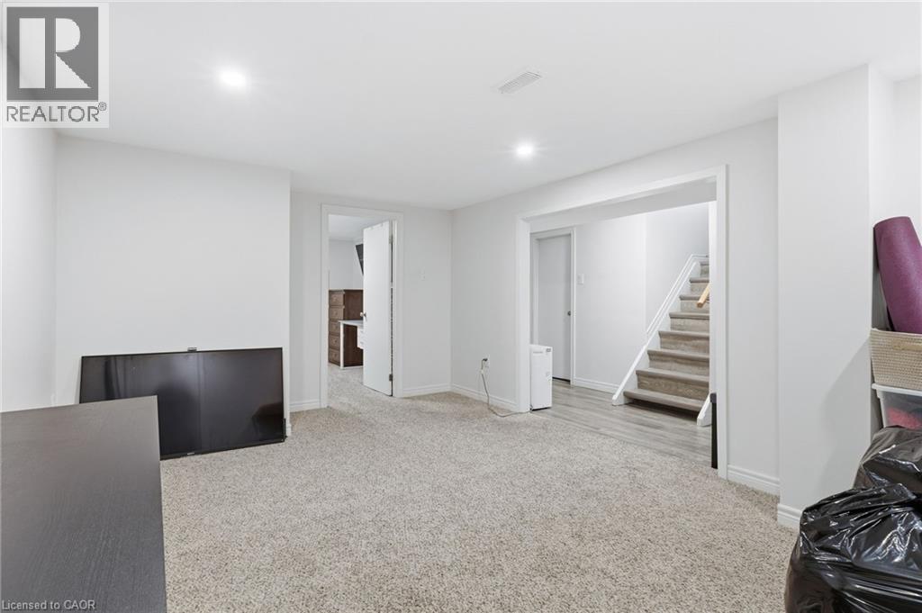 27 Blenheim Drive Property Photo 22