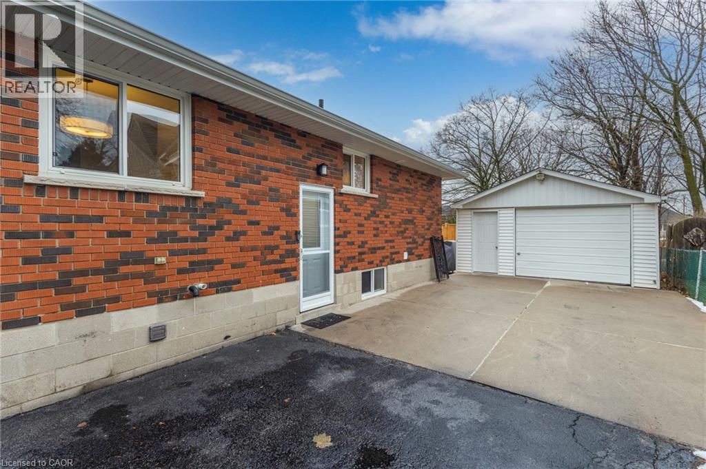 27 Blenheim Drive Property Photo 34