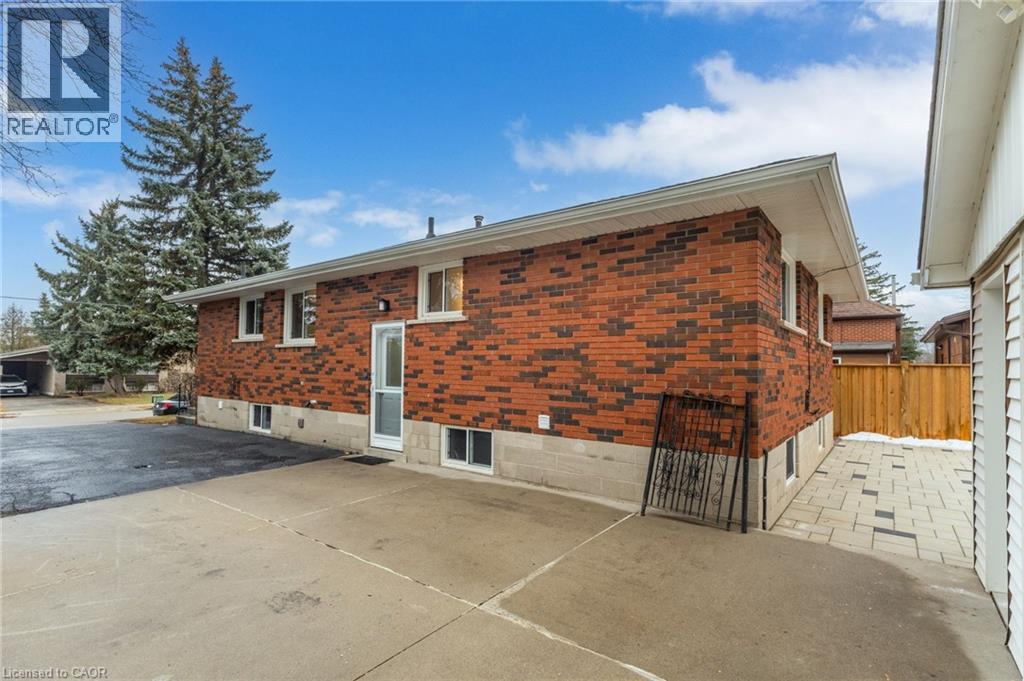 27 Blenheim Drive Property Photo 35