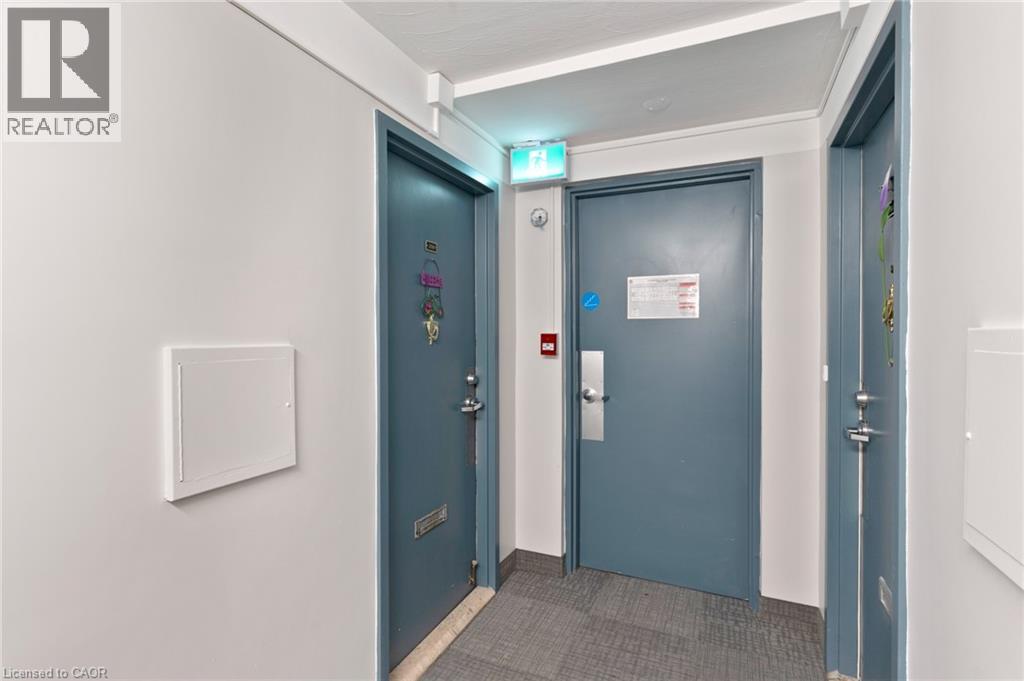 24 Midland Drive Unit# 306 Property Photo 8