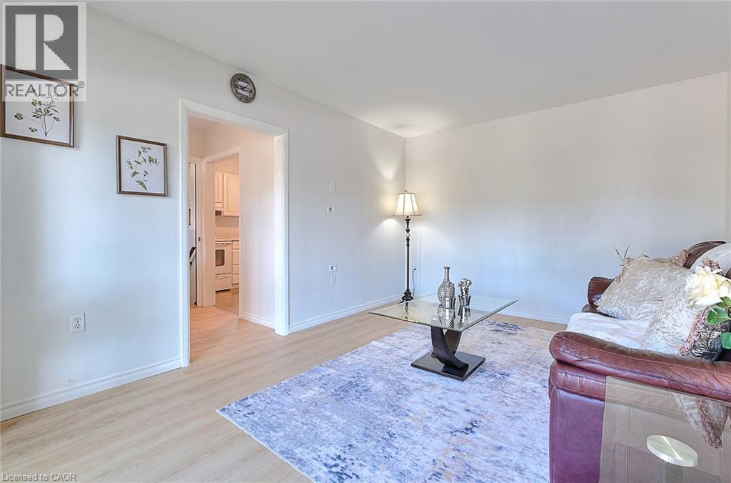 245 West 33rd Street Property Photo 5